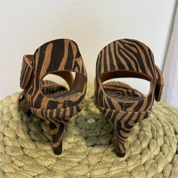 Pedro Garcia West Tan Black Zebra Suede Heel Sandals Size 37.5 - Picture 7 of 9